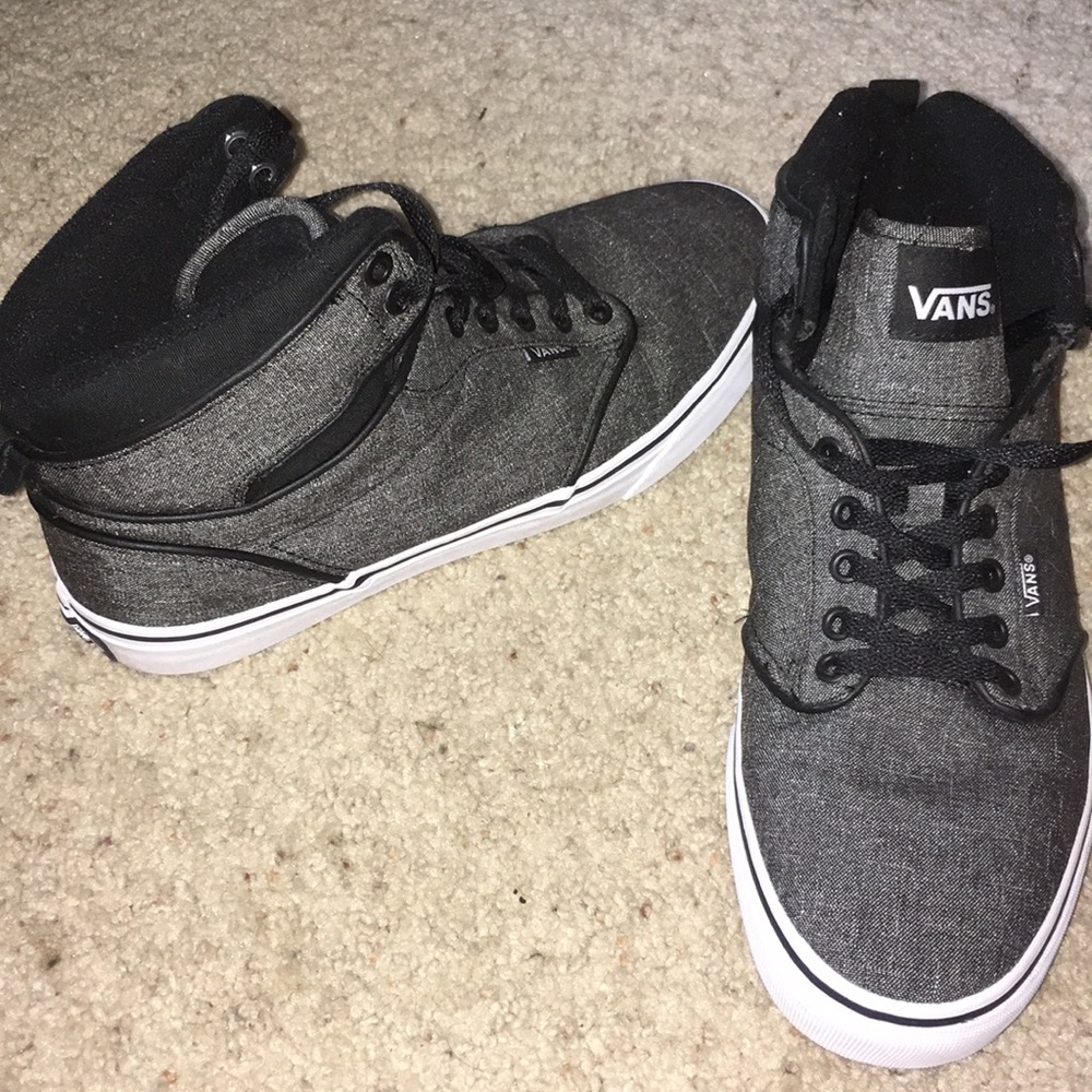 New! Never worn Vans.